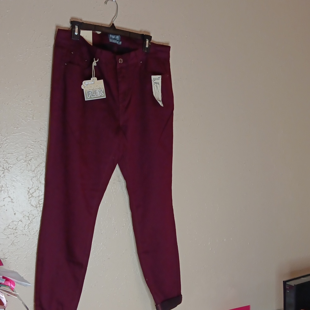 INDIGO color flex women's skinny leg pants 18 wine color